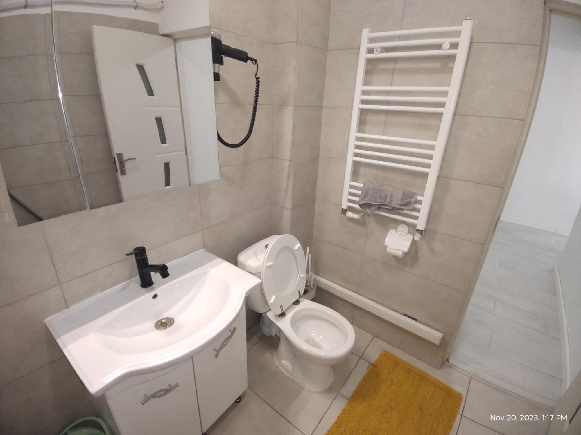 Apartament 3 Beds Apartman Dudu Kültér fotó